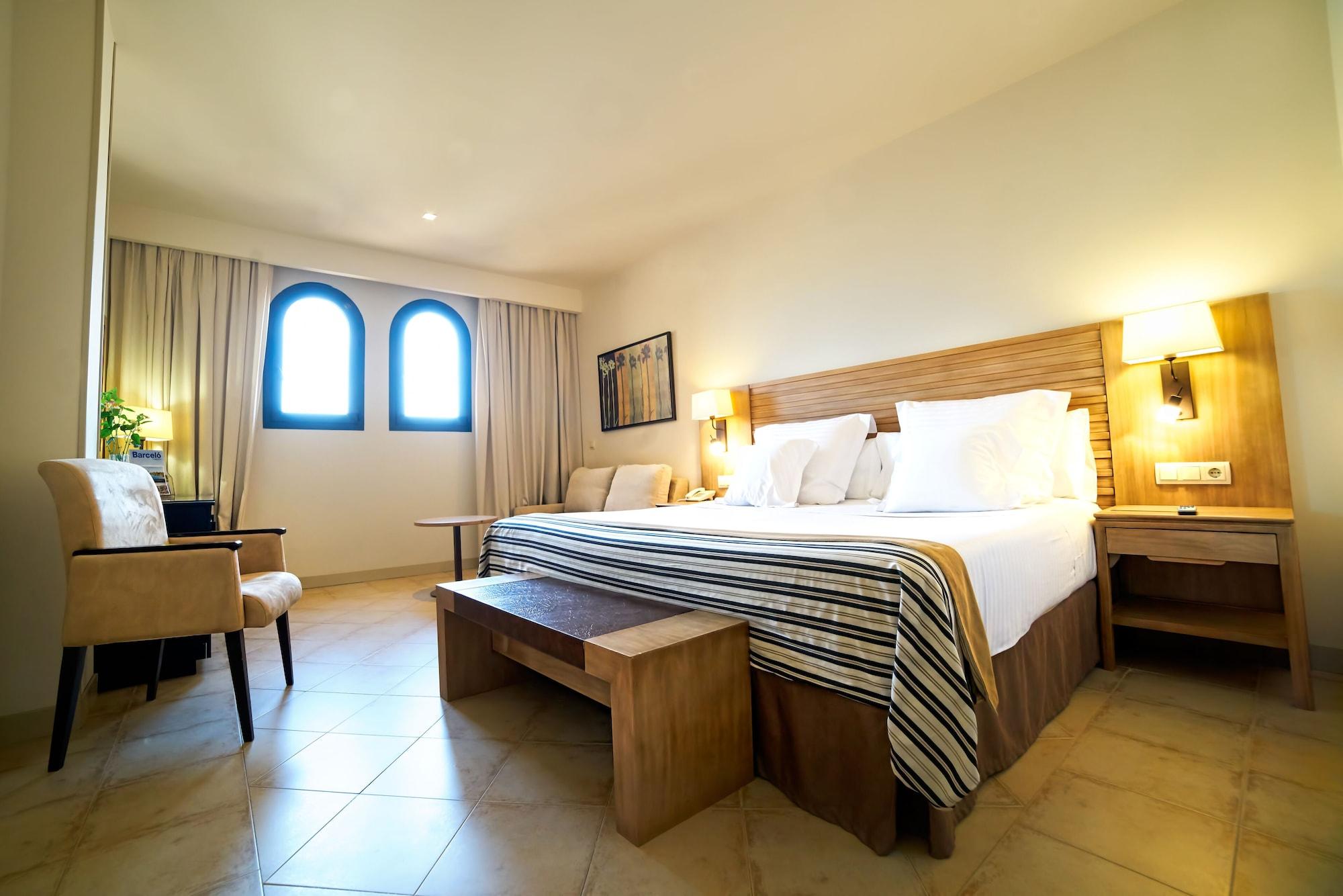 Barcelo Resort 4*